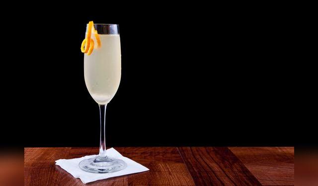 Uno de los cocteles más antiguos aún vigentes: fresco, elegante y muy fácil de hacer. Uno de los cocteles más antiguos aún vigentes: fresco, elegante y muy fácil de hacer.