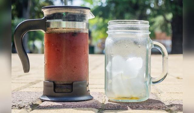La prensa francesa es el método perfecto para café, sea caliente o frío.   