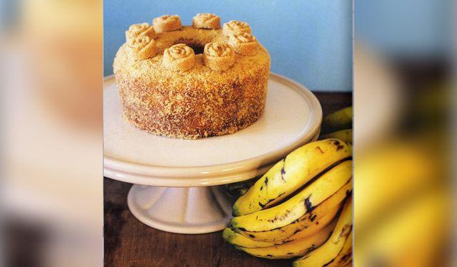 Porque un queque de plátano puede adquirir alturas insospechadas en las manos correctas. Foto: <strong>Julia Bochanneck.</strong>   