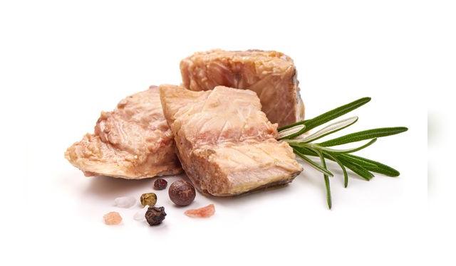 El filete es un corte longitudinal. En él se puede ver la marca que deja el espinazo de un color mas oscuro. El filete es un corte longitudinal. En él se puede ver la marca que deja el espinazo de un color mas oscuro.