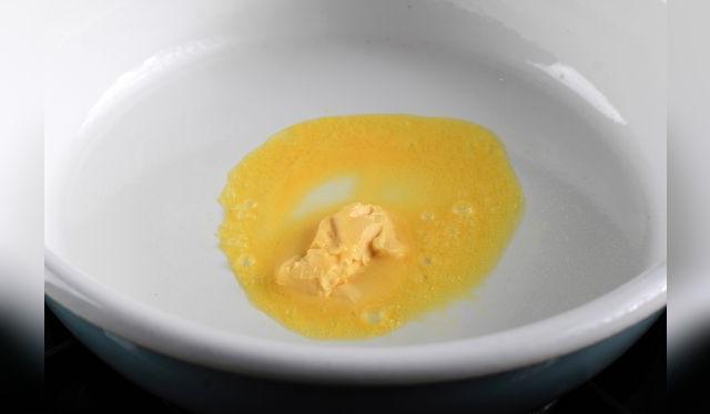 La margarina líquida es más saludable que la que viene en barra, porque la hidrogenación genera grasas trans.   