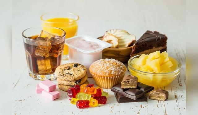 El azúcar añadida, escondida en los productos procesados, es el gran enemigo de la salud mundial.    