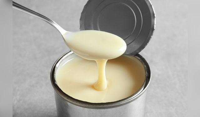 La leche condensada es indispensable en repostería. La leche condensada es indispensable en repostería.