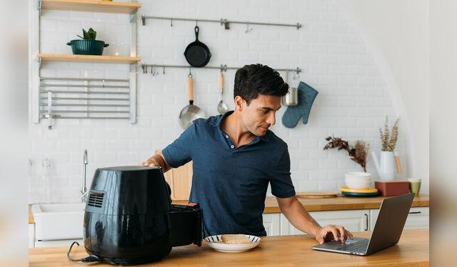 No requiere la presencia constante para vera verificar que no se queme la comida. No requiere la presencia constante para vera verificar que no se queme la comida.