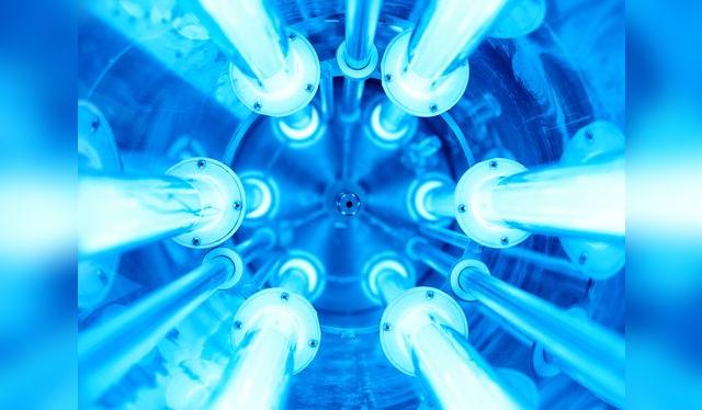 Vista interna de un purificador de luz ultravioleta. Se usa en plantas de tratamiento, pero también hay versiones para el hogar. Vista interna de un purificador de luz ultravioleta. Se usa en plantas de tratamiento, pero también hay versiones para el hogar.