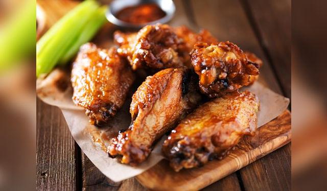 Por algo las alitas son un plato que apasiona a multitudes porque tienen sabor intenso.   