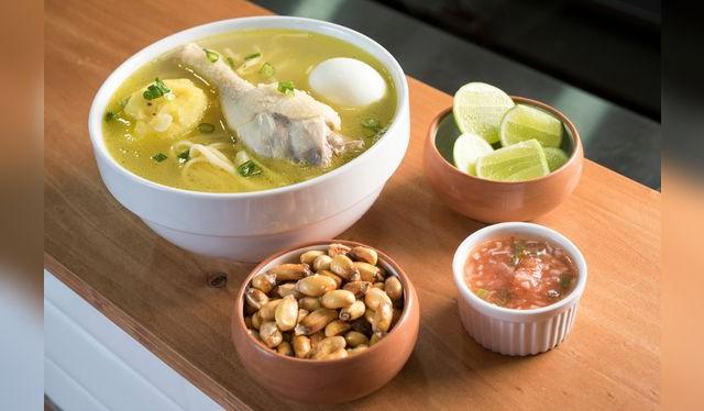 Si hay una sopa que une a todos los peruanos, ese es el caldo de gallina. Si hay una sopa que une a todos los peruanos, ese es el caldo de gallina.