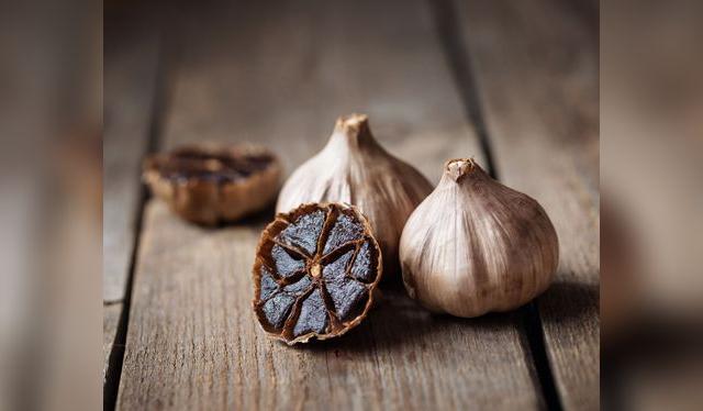 El ajo negro es un alimento rico en antioxidantes, aunque no hay que esperar milagros.   
