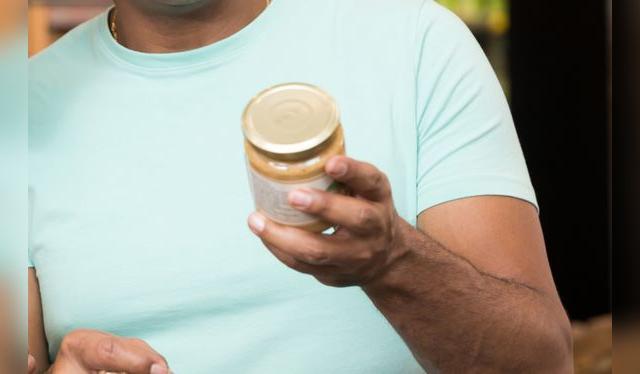 La información de la etiqueta permite que el consumidor una compra informada. La información de la etiqueta permite que el consumidor una compra informada.