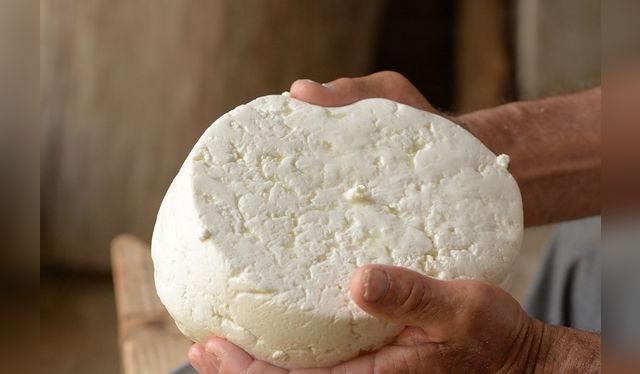 En Huarochirí, en Lima, se producen muy buenos quesos frescos. En Huarochirí, en Lima, se producen muy buenos quesos frescos.