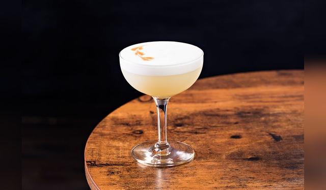 El pisco sour es un coctel clásico que requiere mucha técnica para que quede equilibrado.   
