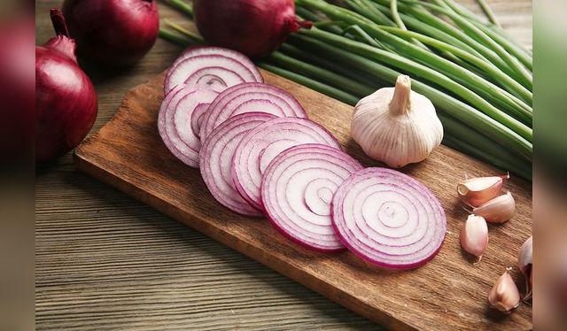 Ajo, cebolla, cebollita china: miembros de una misma familia.    