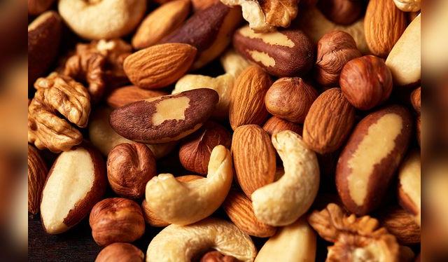 Los frutos secos son un excelente alimento, pues además de calcio tienen omega 3.   