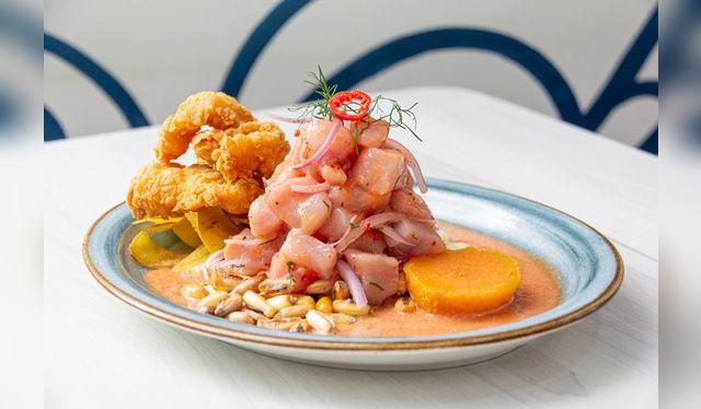 Ceviche y chicharrón, frescura y crocante calor.   