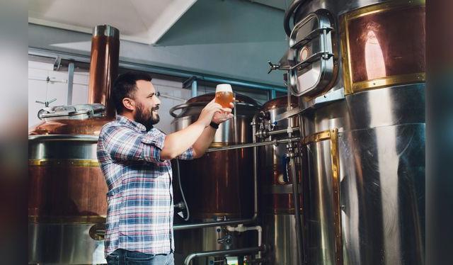 Todas las cervezas nacieron artesanales; y algunas crecieron a niveles industriales.   