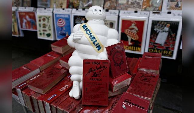 Lo que empezó como una guía para guardar en la guantera, hoy es la biblia de los amantes de la buena cocina. Lo que empezó como una guía para guardar en la guantera, hoy es la biblia de los amantes de la buena cocina.