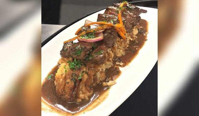 Tacu Tacu con lomo al jugo, un clásico de El rincón que no conoces.    