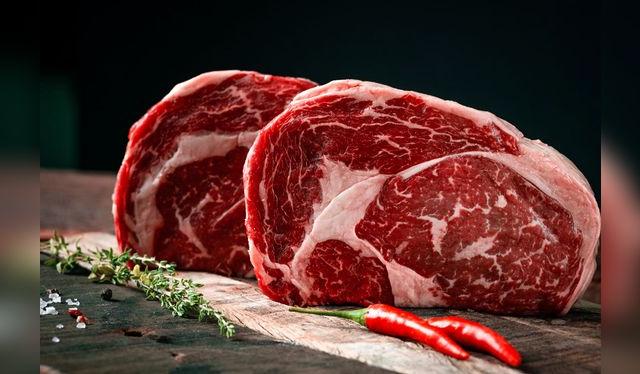 El bife ancho también se conoce en inglés como Rib Eye, por el "ojo" de grasa que tienen en el interior.    