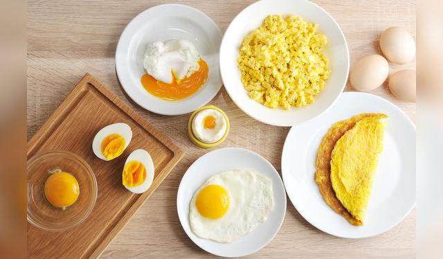 Distintas formas de cocinar los huevos: evita prepararlos con exceso de grasa. Distintas formas de cocinar los huevos: evita prepararlos con exceso de grasa.