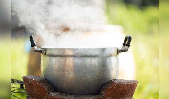 El vapor puede dejar quemaduras en el rostro o las manos.   