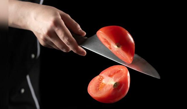 Un cuchillo bien afilado evita los accidentes.   