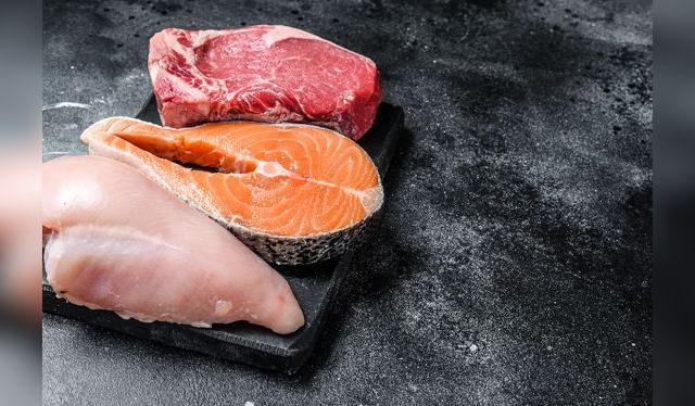 Las carnes fibrosas son una buena fuente de aminoácidos que nos ayudan a producir colágeno.    