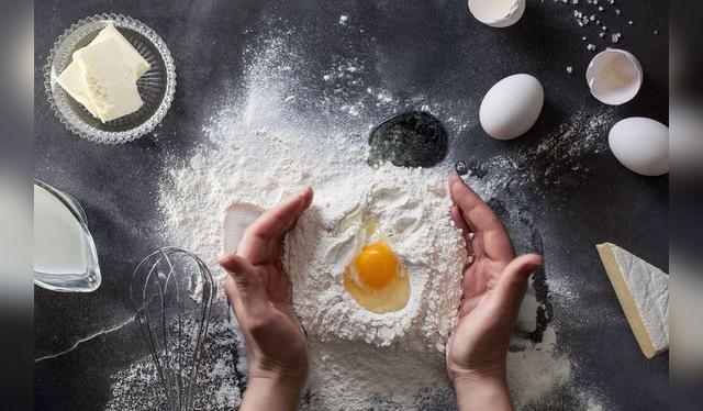 ¿Como es que la harina, un producto de uso doméstico, puede hacer explosión?   