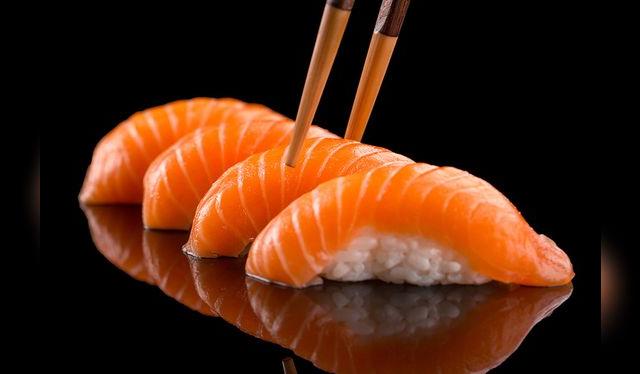 El salmón se ha posicionado como un producto de lujo, muy usado en la cocina japonesa. El salmón se ha posicionado como un producto de lujo, muy usado en la cocina japonesa.
