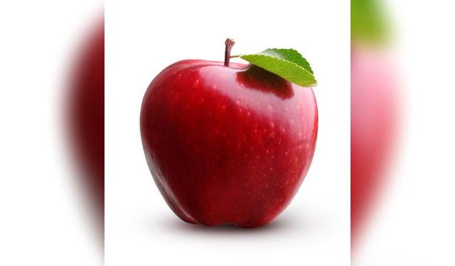 En esta manzana completamente roja, solo podemos saber su grado de madurez con el tacto.    