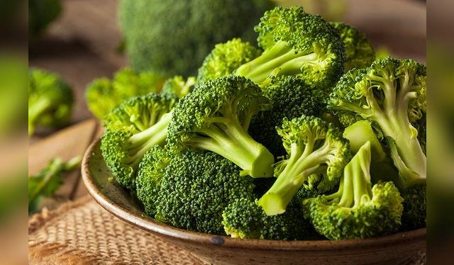 El brócoli contiene un antinutriente que bloquea la absorción de yodo. El brócoli contiene un antinutriente que bloquea la absorción de yodo.