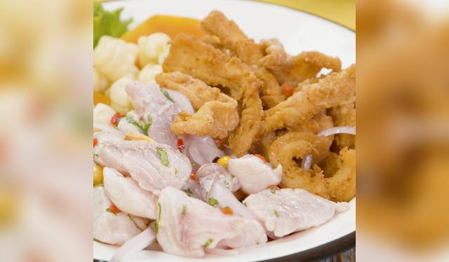 Ceviche con chicharrón de pota. Ceviche con chicharrón de pota.