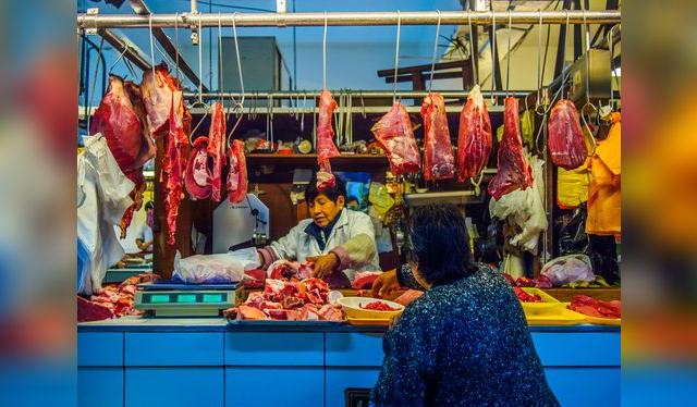 La lengua es un producto económico y muy nutritivo. Solo asegúrate de que esté bien refrigerada.    