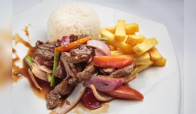 Como el lomo saltado, hay mucha formas de hacer el ají de gallina.    