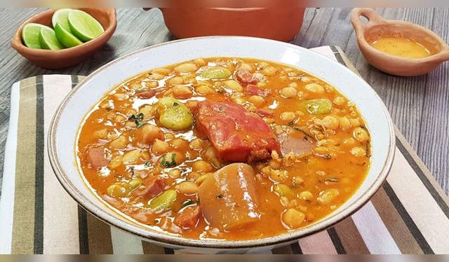 El shambar es la insignia gastronómica trujillana: un levantamuertos que se sirve los lunes.   