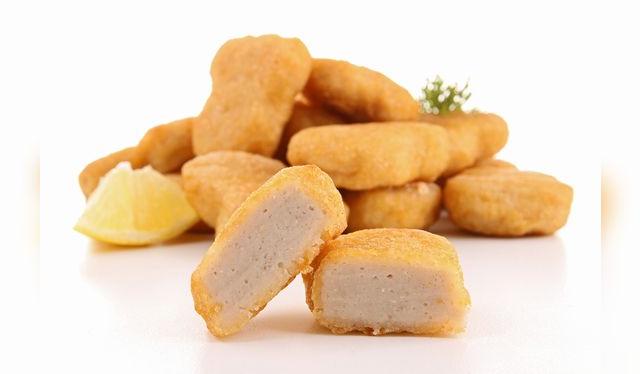 El interior de la mayoría de nuggets comerciales deja mucho que desear.   