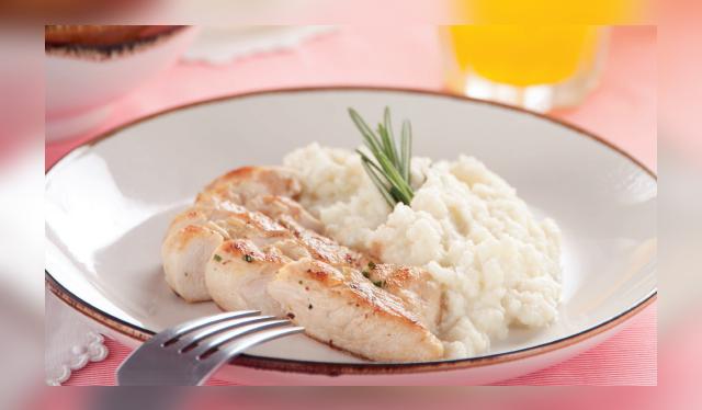 Pollo con puré de coliflor Pollo con puré de coliflor