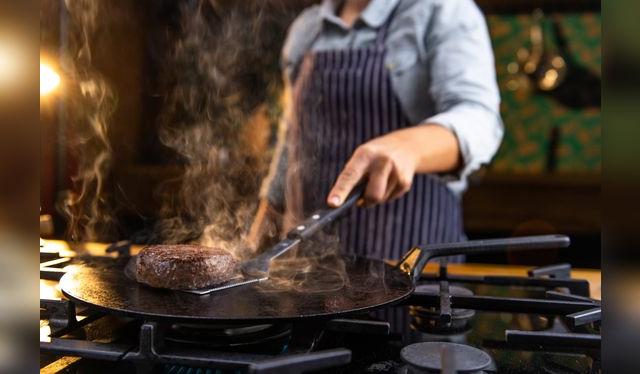 <em>La carne molida necesita de una temperatura interior de 71ºC.</em> <em>La carne molida necesita de una temperatura interior de 71ºC.</em>