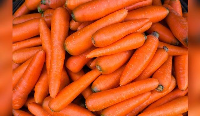  Las zanahorias son una excelente fuente de betacarotenos    