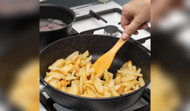 Cocineros expertos comparten sus mejores tips para lograr las mejores papas fritas. Cocineros expertos comparten sus mejores tips para lograr las mejores papas fritas.