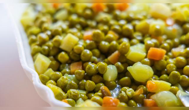 Las arvejas verdes pueden ser consumidas en distintos tipos de alimentos. Fuente: Pexels. Las arvejas verdes pueden ser consumidas en distintos tipos de alimentos. Fuente: Pexels.