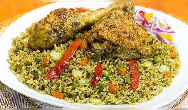 <em>El arroz con pollo es otro de los platillos favoritos. Fuente: YouTube.</em>   