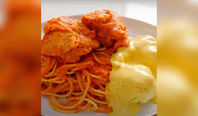 Tallarines rojos con salsa a la huancaína.   