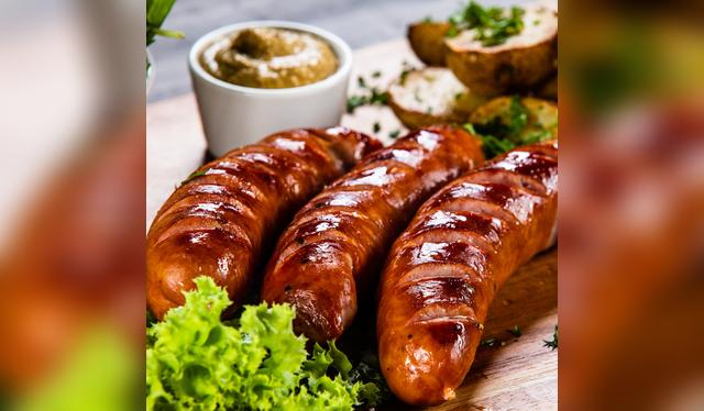 Los embutidos y carnes procesadas deberían consumirse solo en ocasiones puntuales, ya que su exceso está vinculado con enfermedades cardiovasculares y cáncer. Los embutidos y carnes procesadas deberían consumirse solo en ocasiones puntuales, ya que su exceso está vinculado con enfermedades cardiovasculares y cáncer.