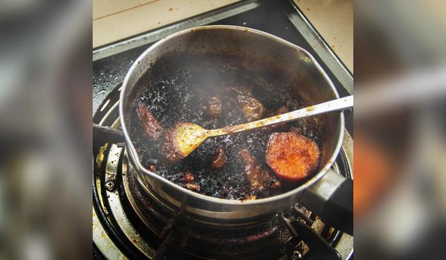 La prevención de incendios en la cocina comienza con pequeños hábitos de seguridad. La prevención de incendios en la cocina comienza con pequeños hábitos de seguridad.