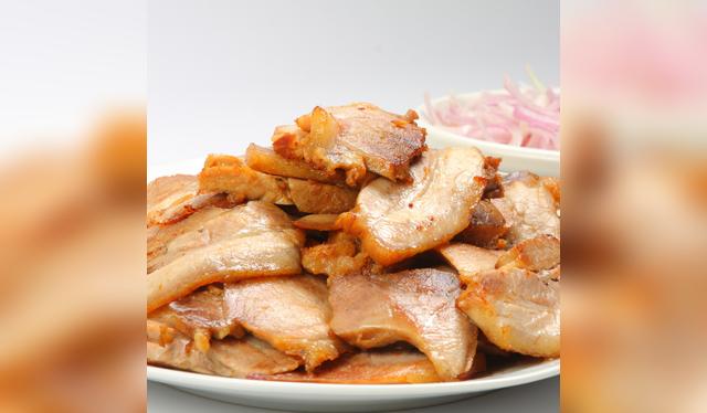 El clásico desayuno peruano, acompañado de camote frito y salsa criolla, ahora será celebrado cada segundo domingo de septiembre.