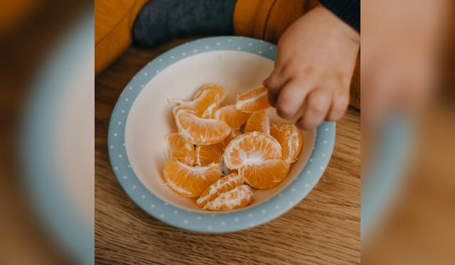 Un snack ligero y saludable: dos mandarinas aportan solo 40 calorías. Un snack ligero y saludable: dos mandarinas aportan solo 40 calorías.