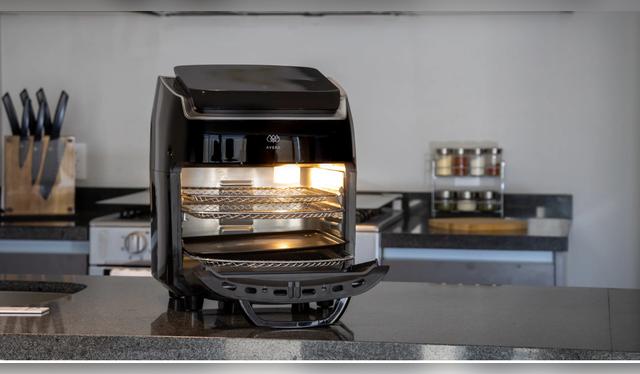 El horno eléctrico genera más gasto en el recibo de luz. El horno eléctrico genera más gasto en el recibo de luz.