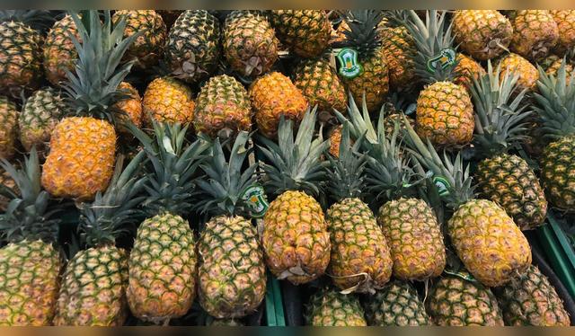 La cáscara de la piña tiene un gran porcentaje de pesticidas. La cáscara de la piña tiene un gran porcentaje de pesticidas.