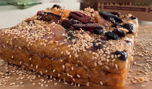 Ajonjolí, maní y nueces hacen del turrón un dulce más nutritivo.