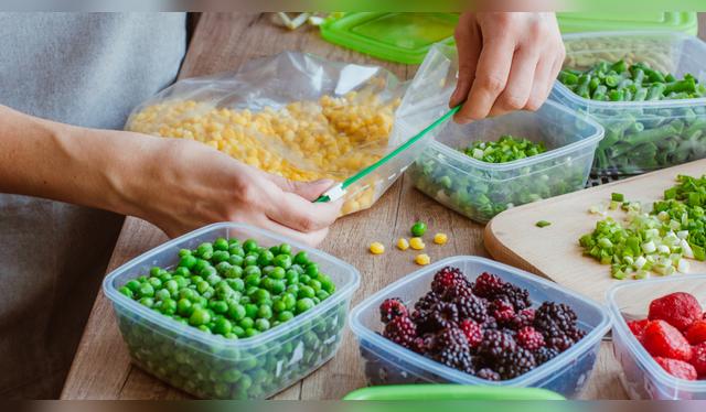 Recuerda ordenar tus comidas por recipientes y fechas.   